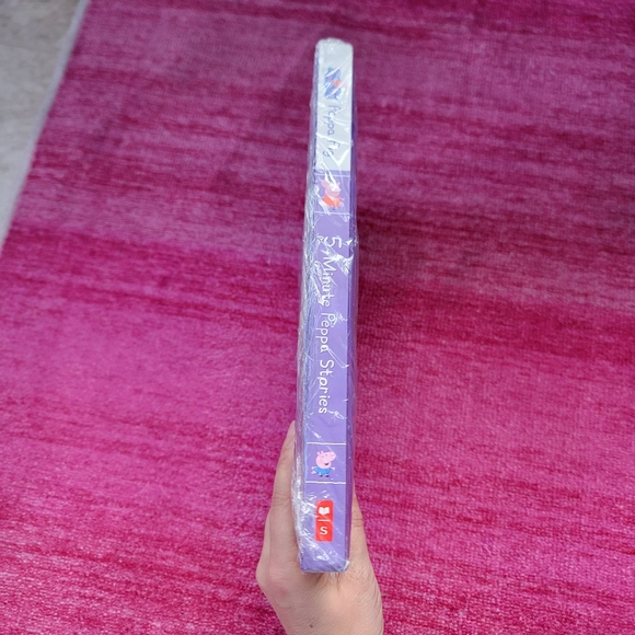 5-Minute Peppa Pig Stories Book - Picture 3 of 6